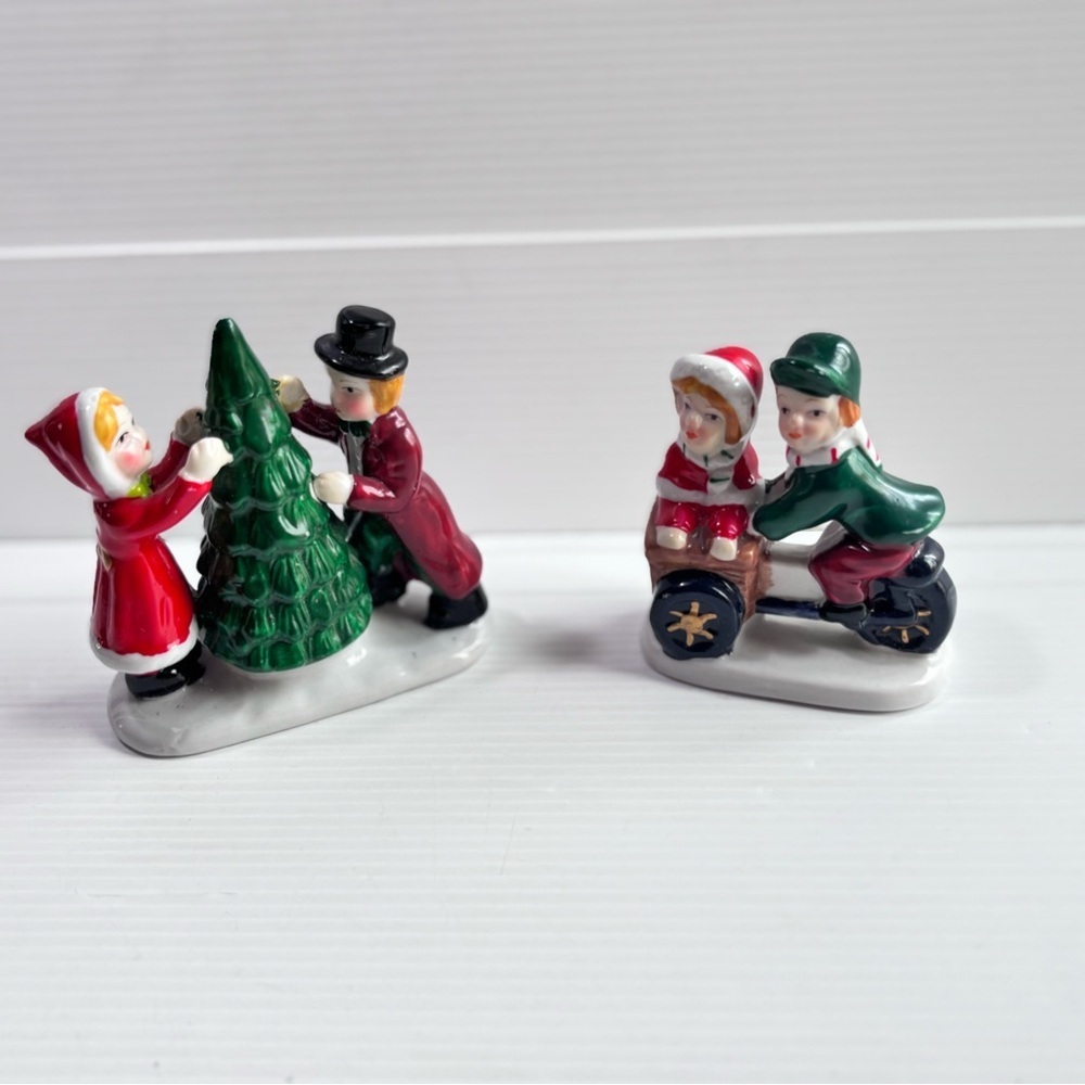 Vintage Ceramic Christmas Village Figurines Set of 2